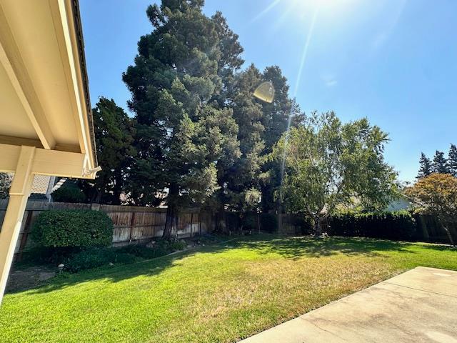 2400 Dutchollow Ct, Modesto, CA 95356