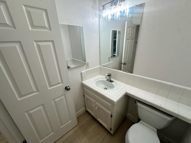 2400 Dutchollow Ct, Modesto, CA 95356