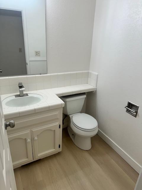 2400 Dutchollow Ct, Modesto, CA 95356