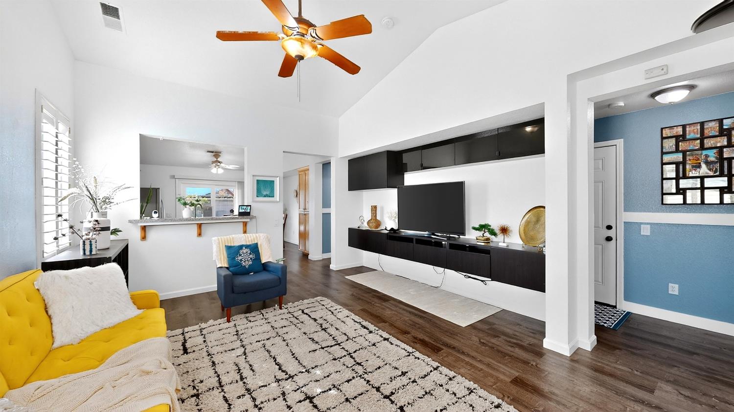 2368 Hearthsong Ct, Riverbank, CA 95367