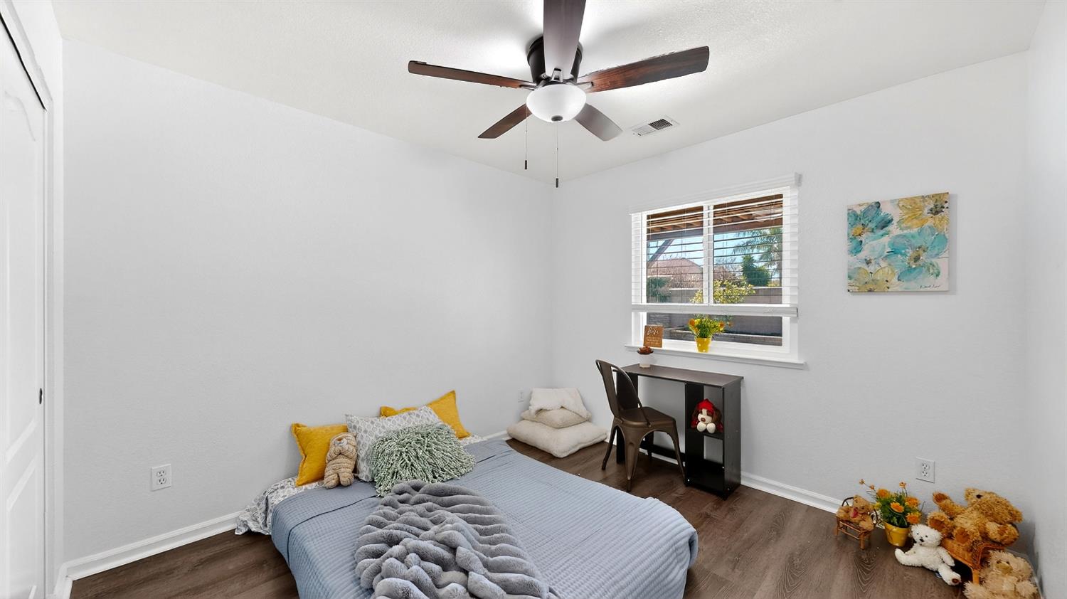 2368 Hearthsong Ct, Riverbank, CA 95367