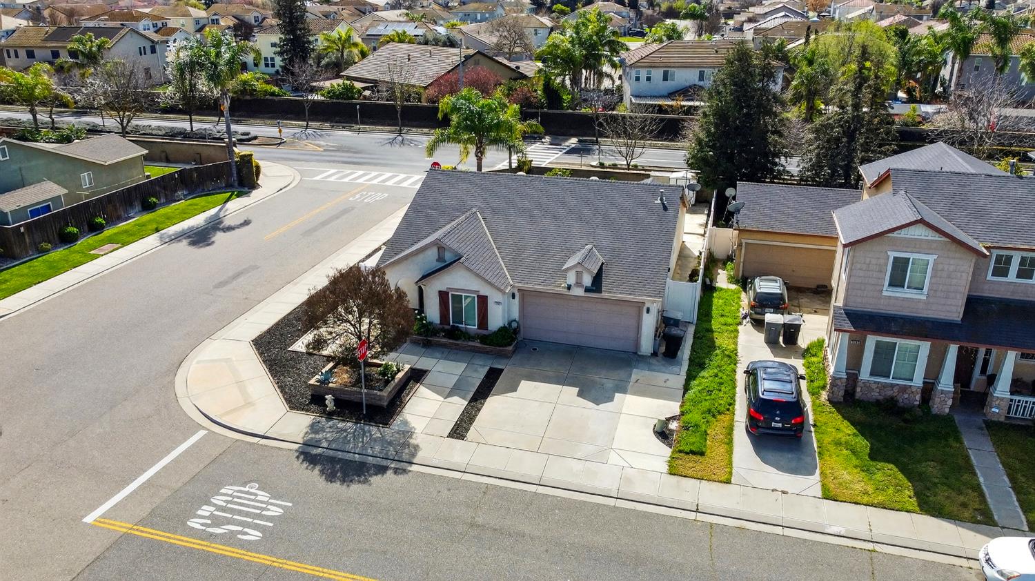 2368 Hearthsong Ct, Riverbank, CA 95367