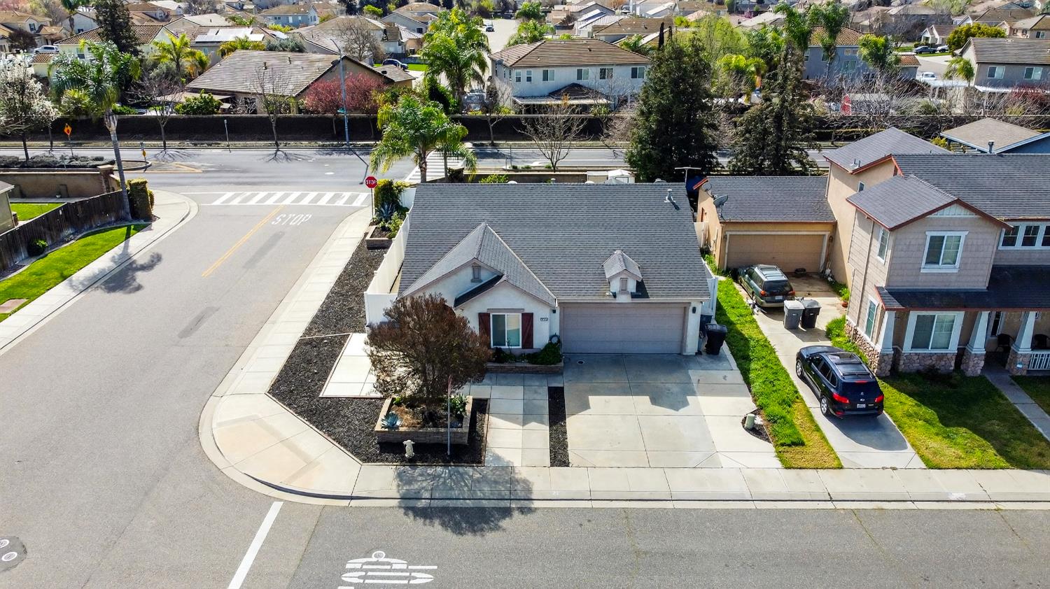 2368 Hearthsong Ct, Riverbank, CA 95367