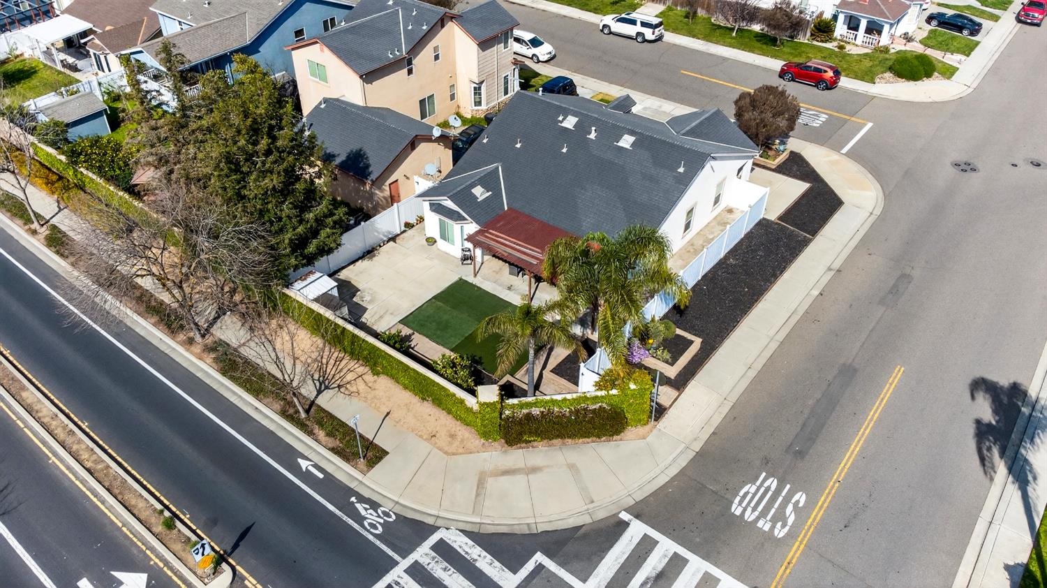 2368 Hearthsong Ct, Riverbank, CA 95367