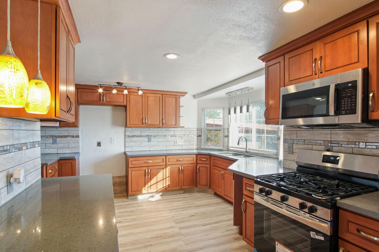 2500 Yale, Turlock, CA 95382