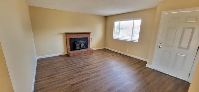 10449 Pioneer Ave, Oakdale, CA 95361