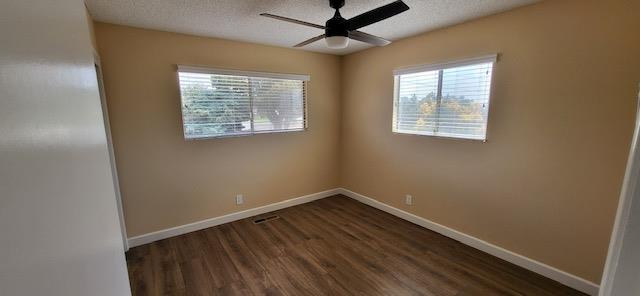 10449 Pioneer Ave, Oakdale, CA 95361