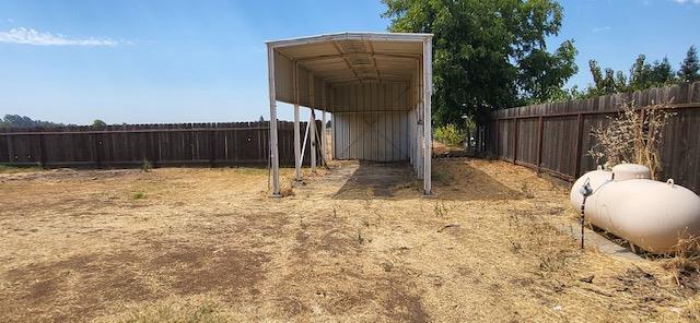 10449 Pioneer Ave, Oakdale, CA 95361