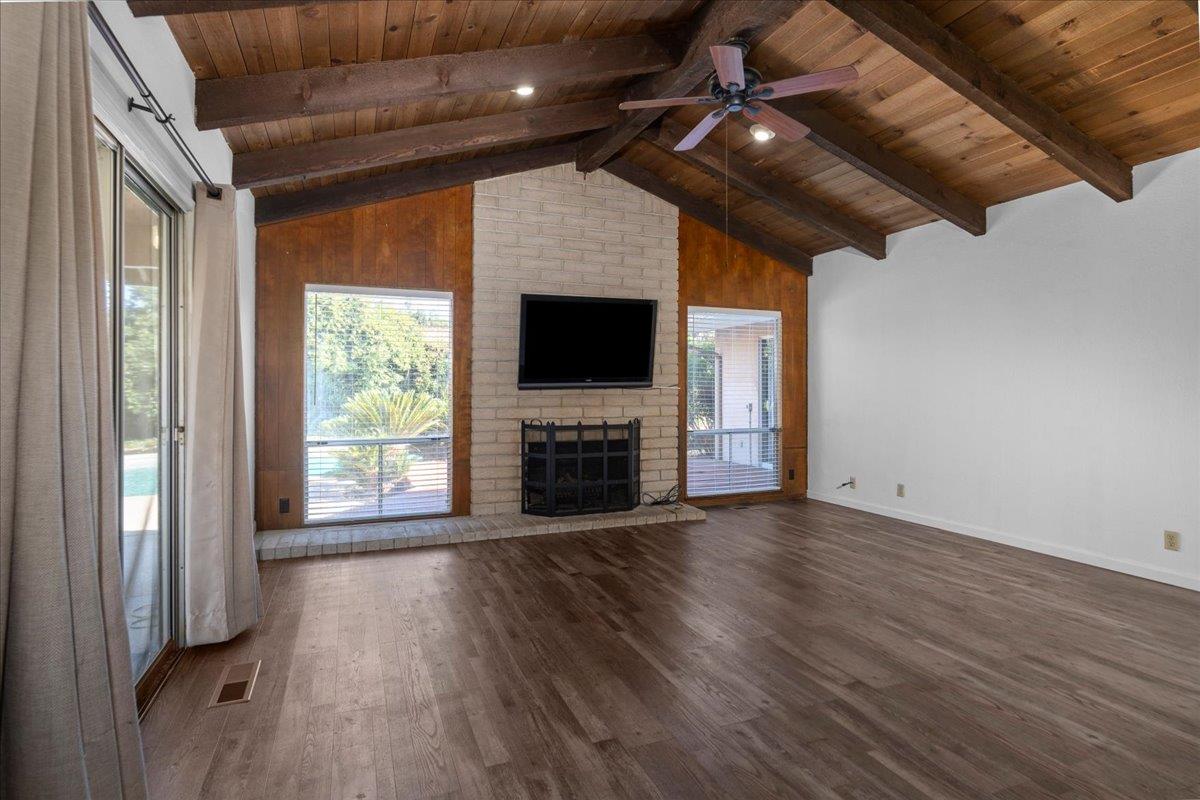 2137 Candlewood Pl, Riverbank, CA 95367