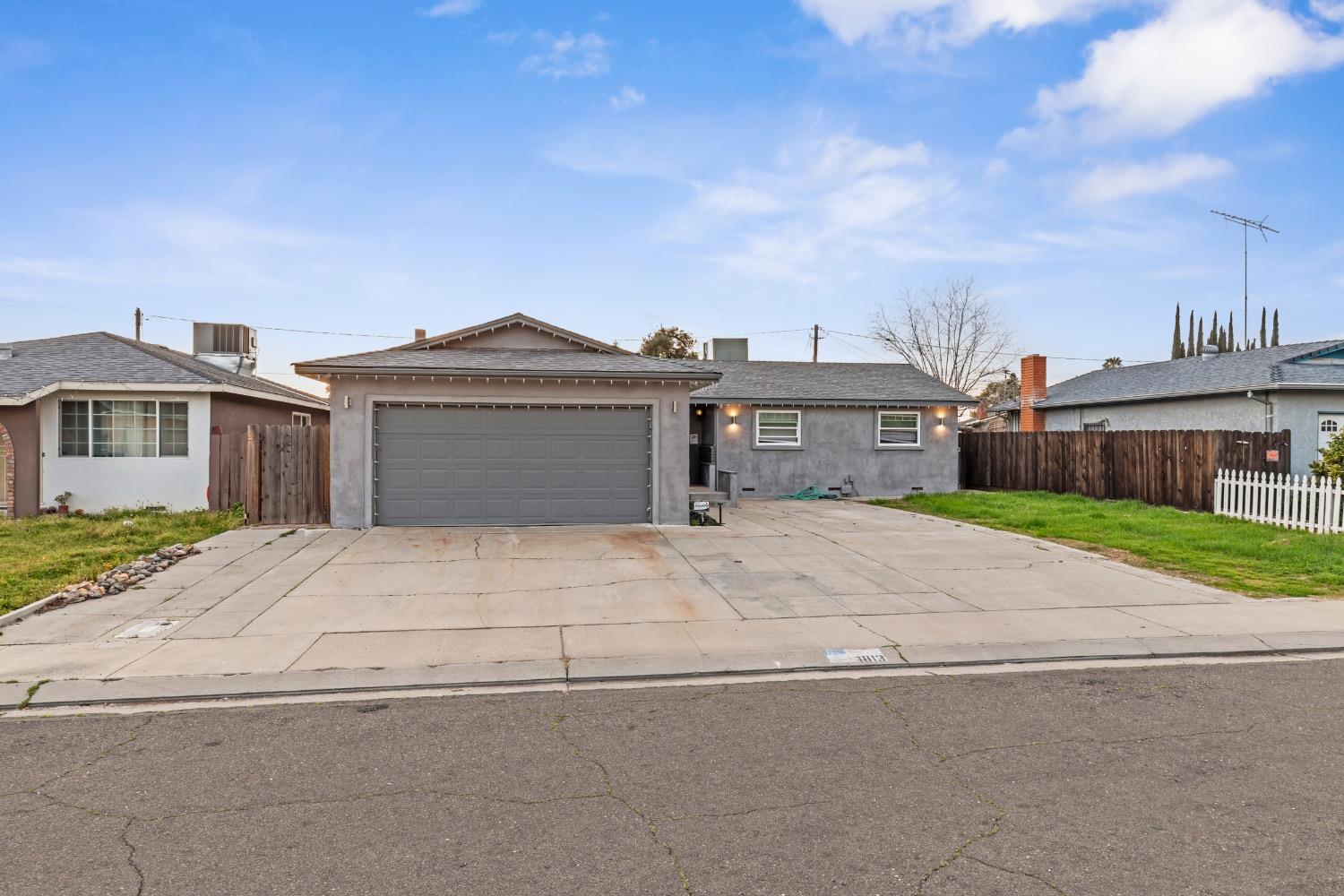 1813 Poppy Ln, Ceres, CA 95307