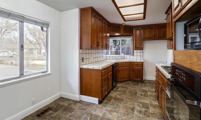 1226 Chehalem Dr, Modesto, CA 95350