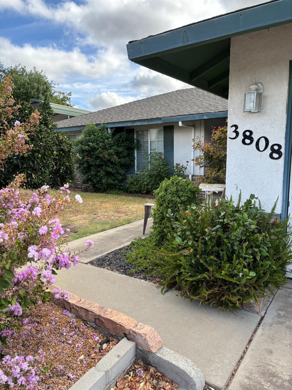 3808 Thornbury Way, Modesto, CA 95356