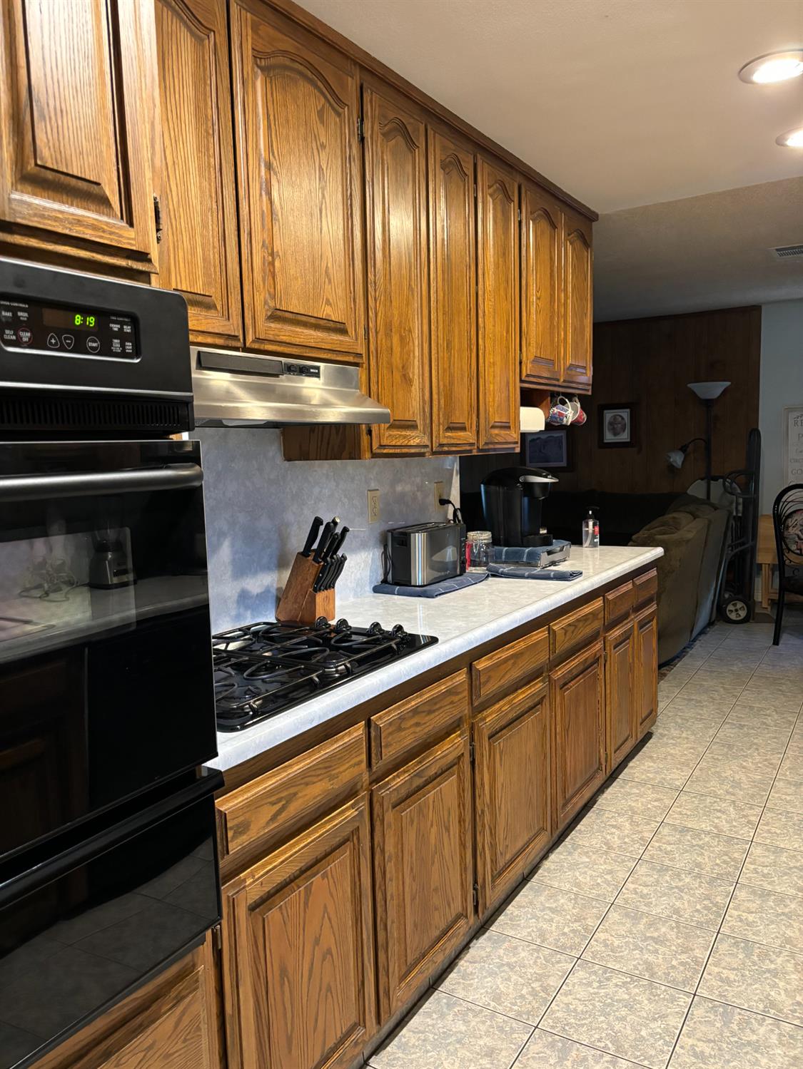 3808 Thornbury Way, Modesto, CA 95356