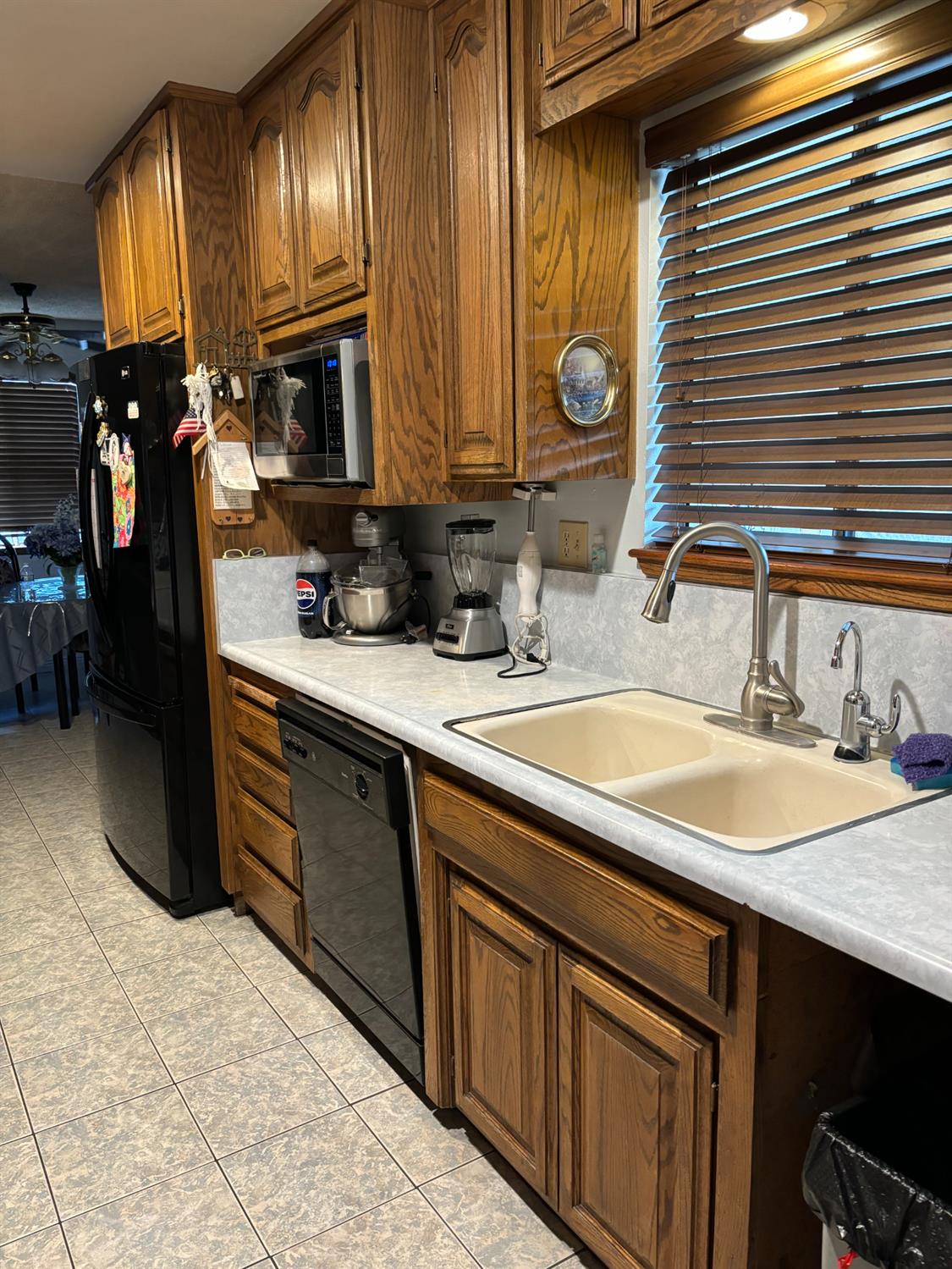 3808 Thornbury Way, Modesto, CA 95356