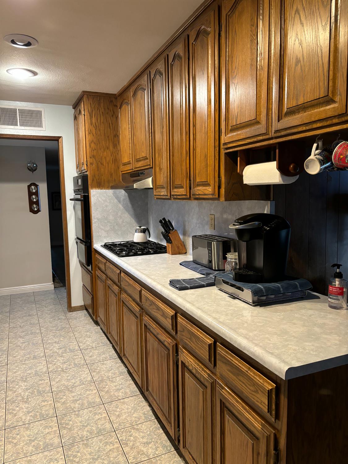 3808 Thornbury Way, Modesto, CA 95356