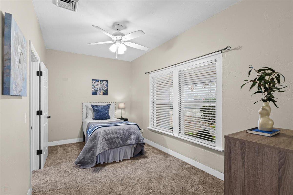 672 Pedersen Rd, Oakdale, CA 95361