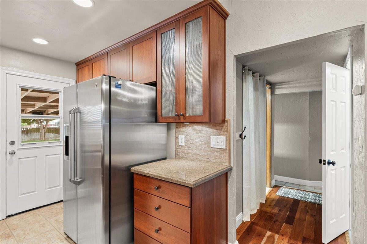 672 Pedersen Rd, Oakdale, CA 95361