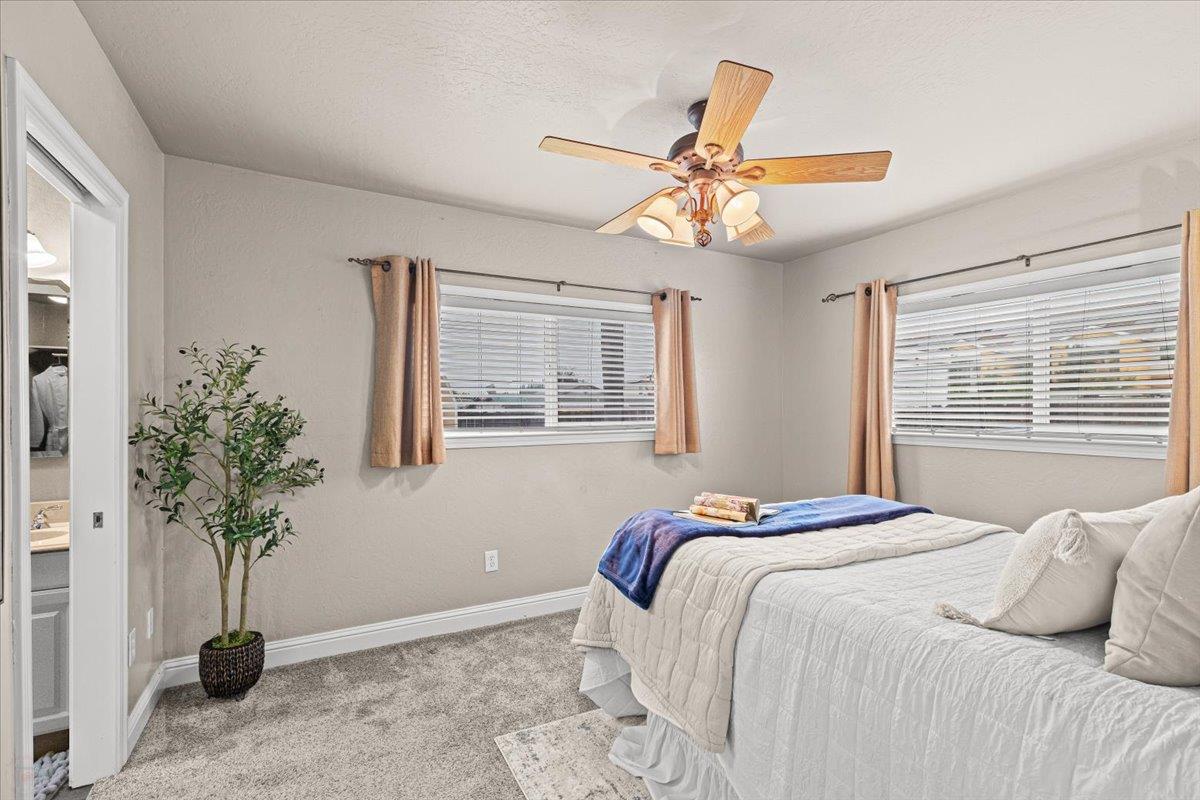 672 Pedersen Rd, Oakdale, CA 95361