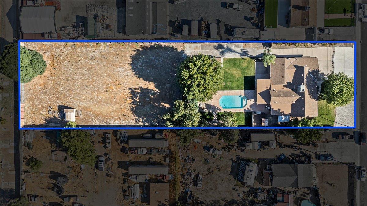 672 Pedersen Rd, Oakdale, CA 95361