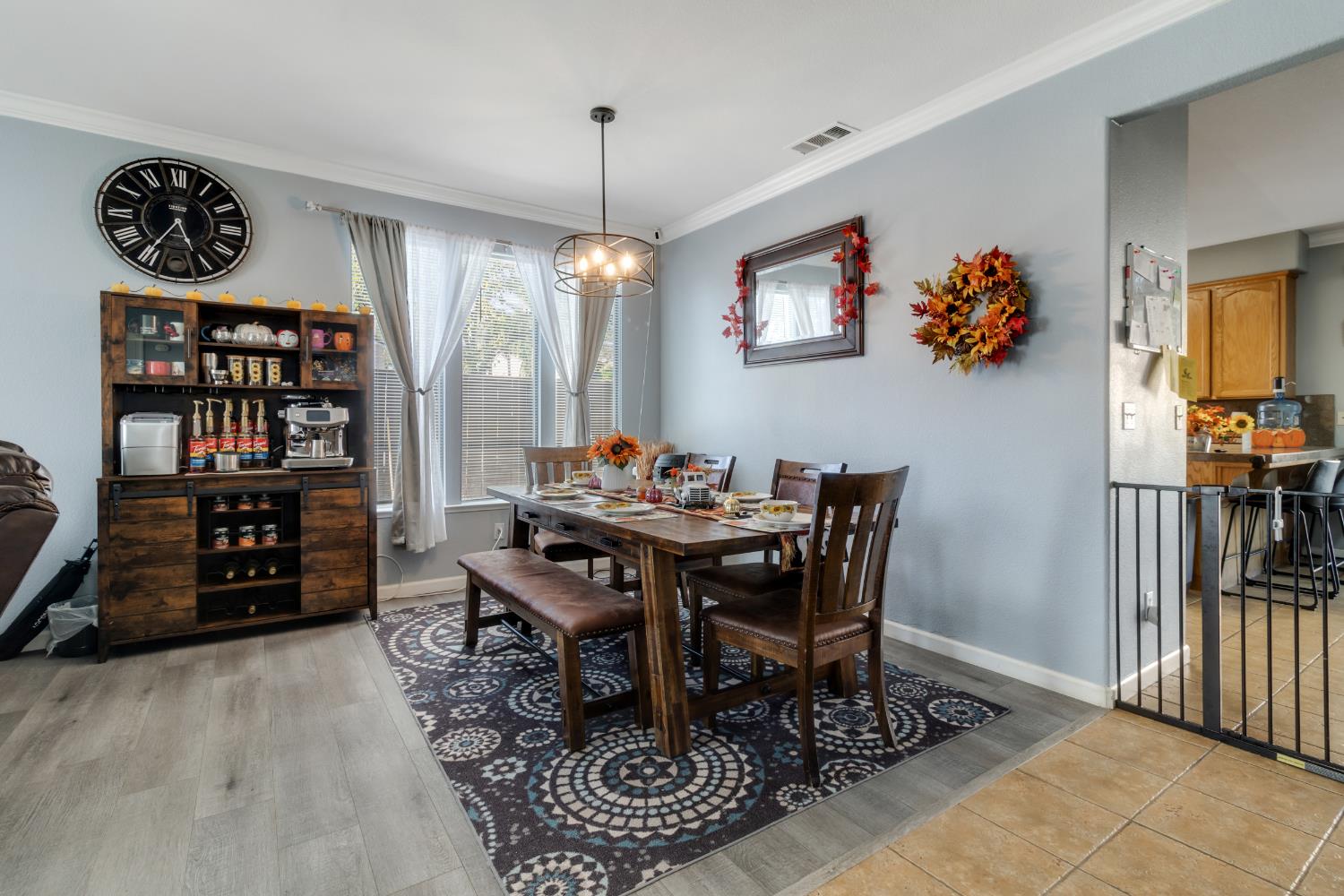 942 Garden St, Los Banos, CA 93635