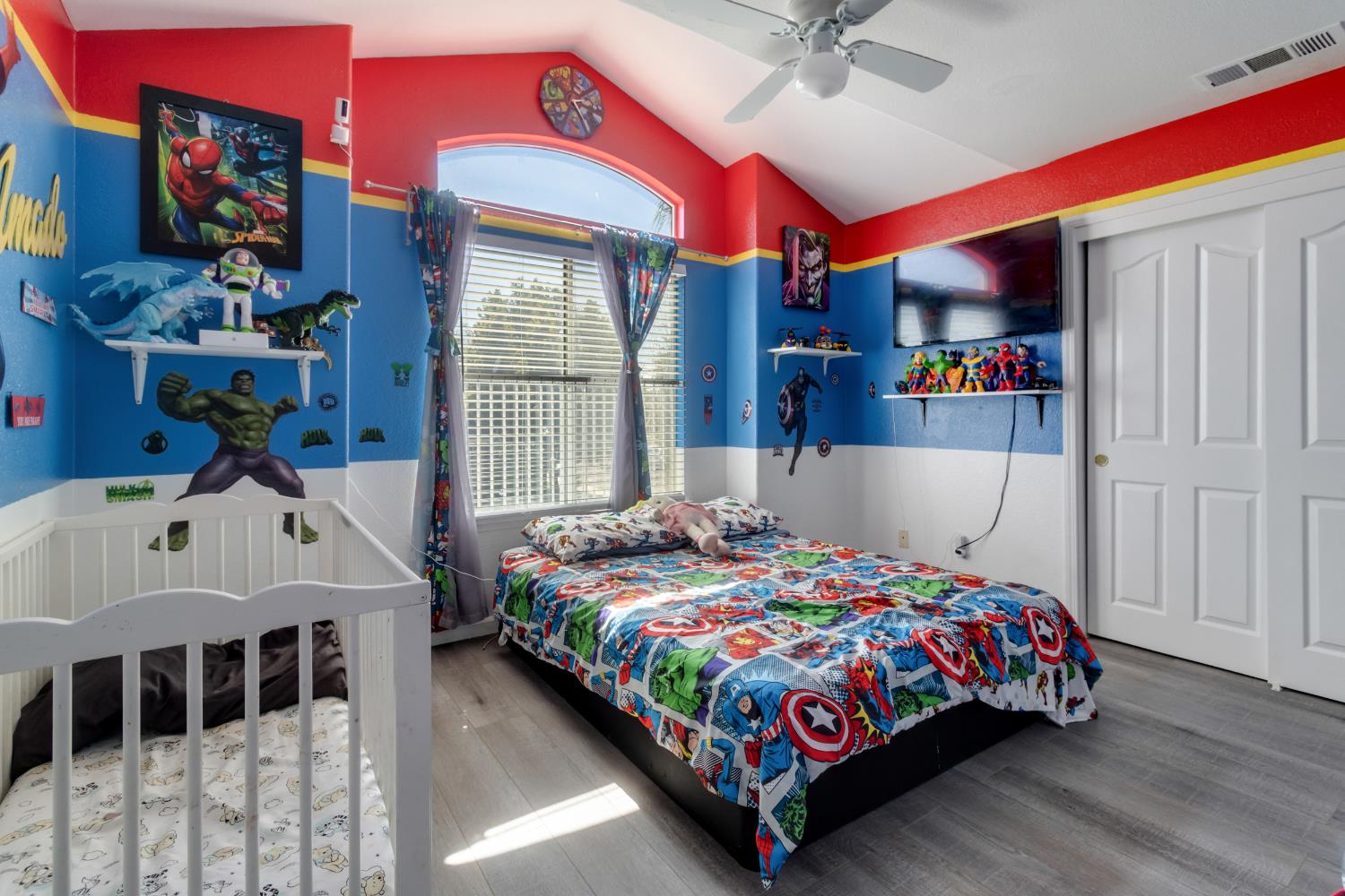 942 Garden St, Los Banos, CA 93635