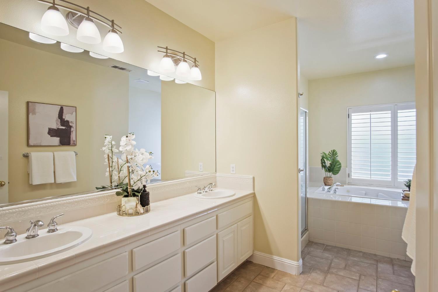 3308 Printemps Dr, Modesto, CA 95356