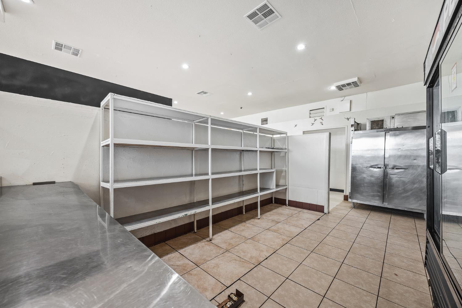 33027 Road 159, Ivanhoe, CA 93235