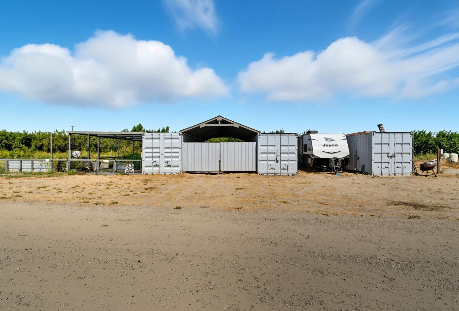 880 Root Rd, Modesto, CA 95357