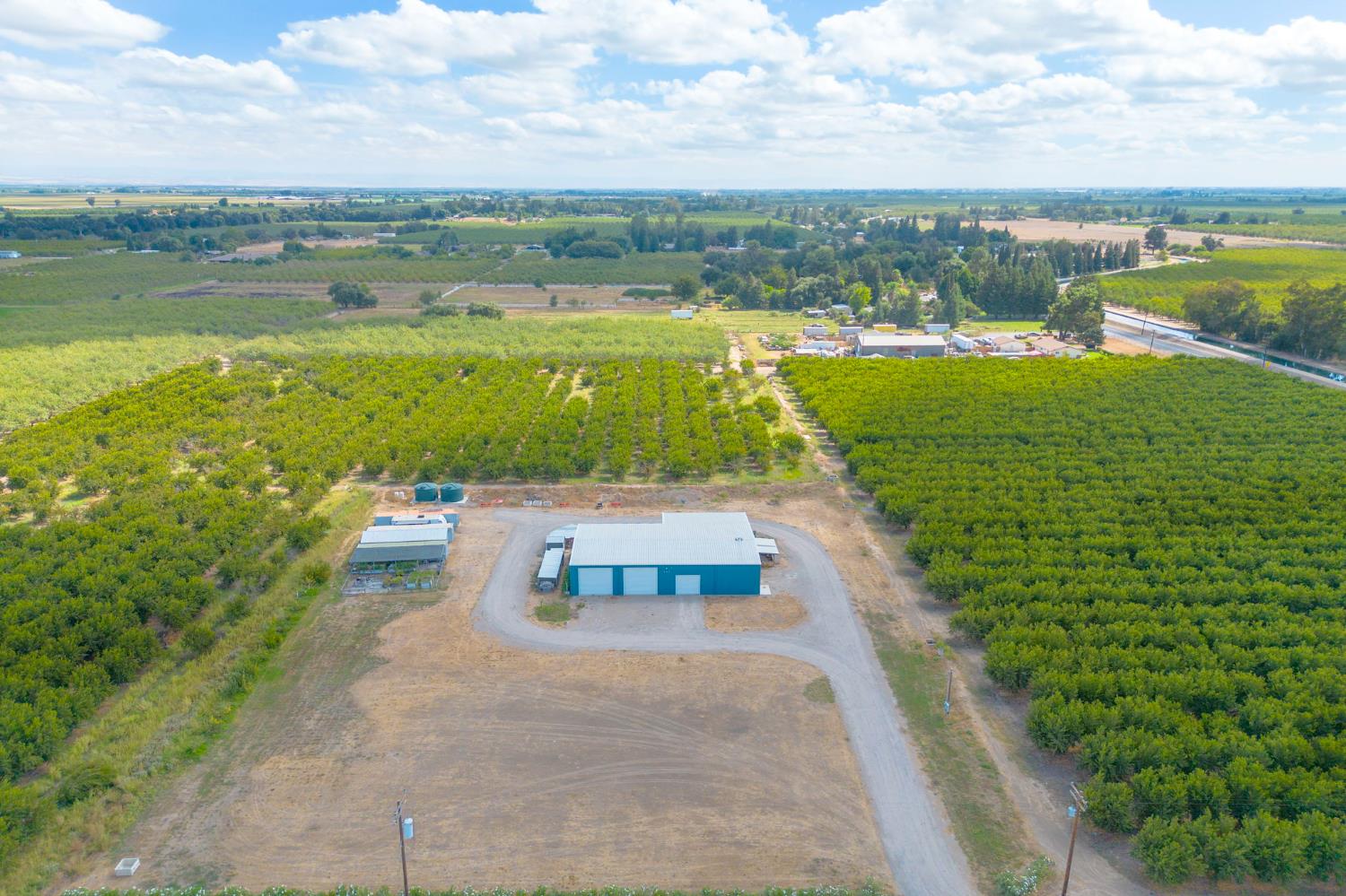 880 Root Rd, Modesto, CA 95357