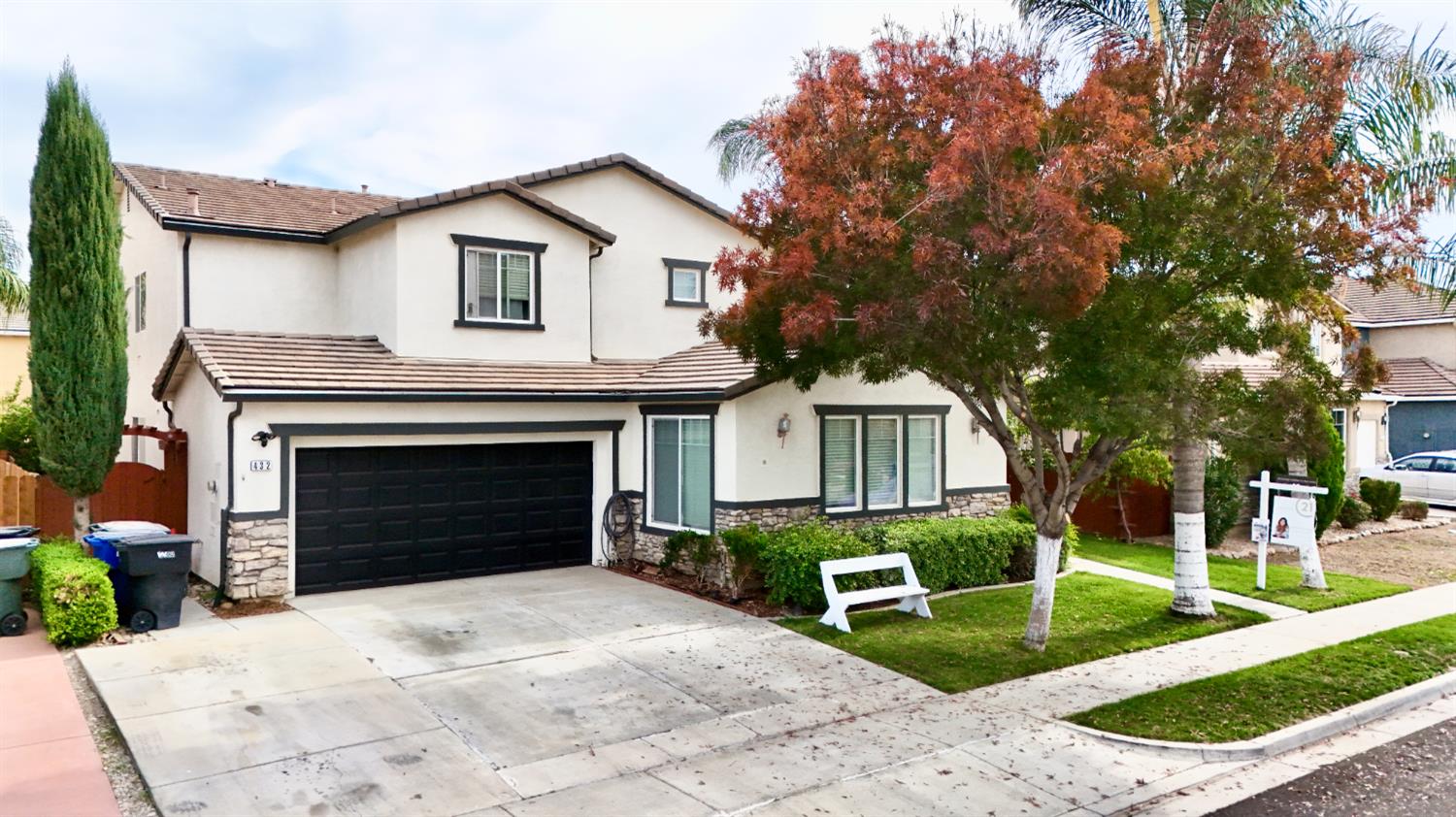 432 Meadow Creek Dr, Patterson, CA 95363