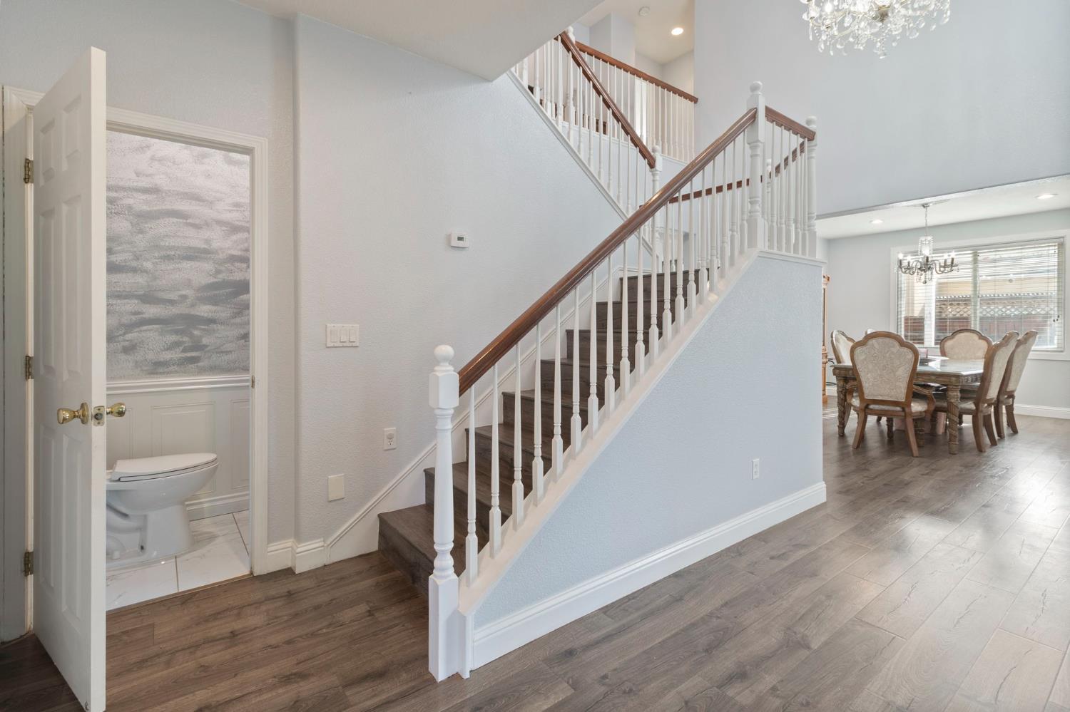 432 Meadow Creek Dr, Patterson, CA 95363