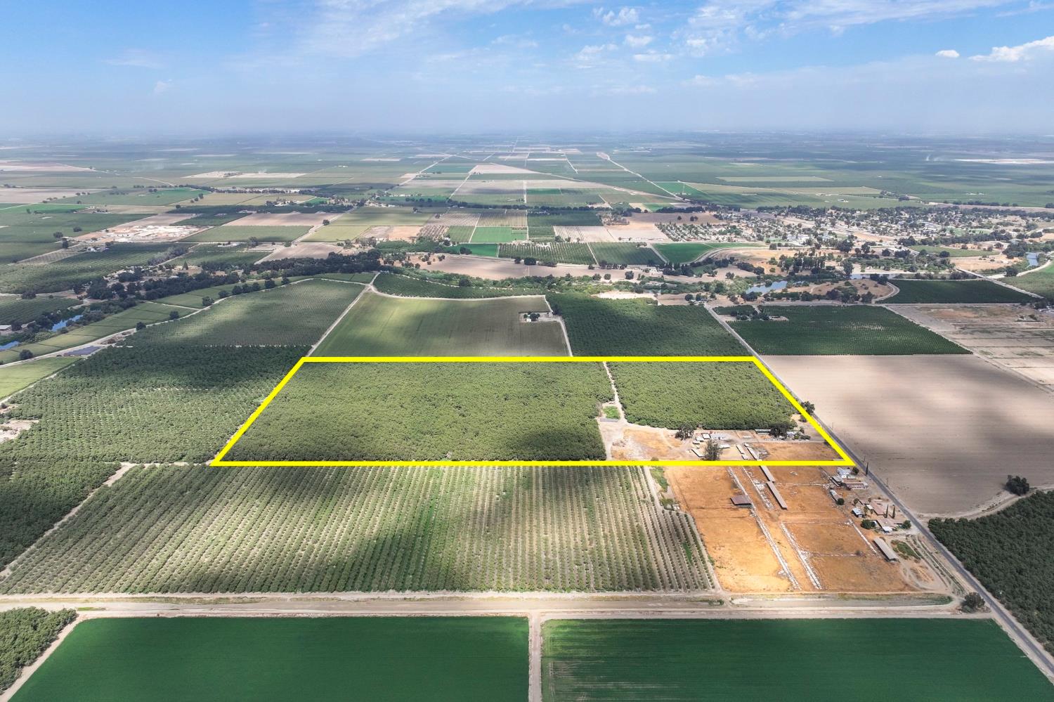 3948 13 1/4 Ave, Hanford, CA 93230