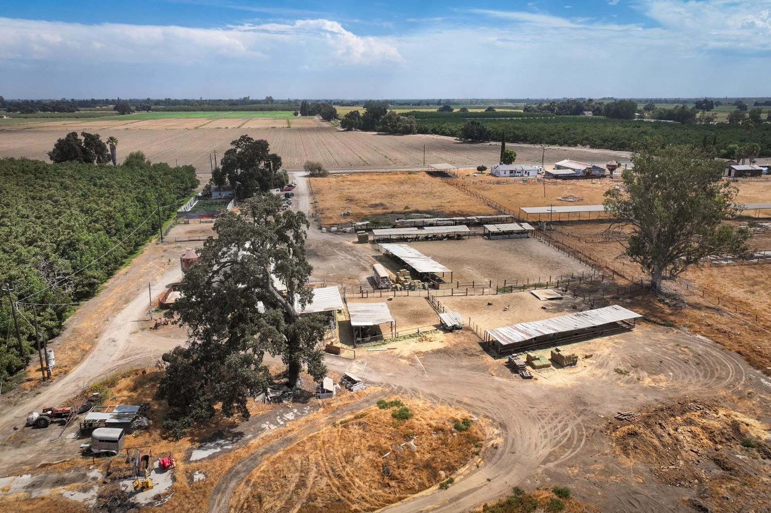 3948 13 1/4 Ave, Hanford, CA 93230