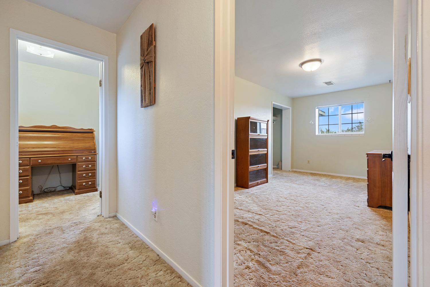 16682 S Steinegul Rd, Escalon, CA 95320