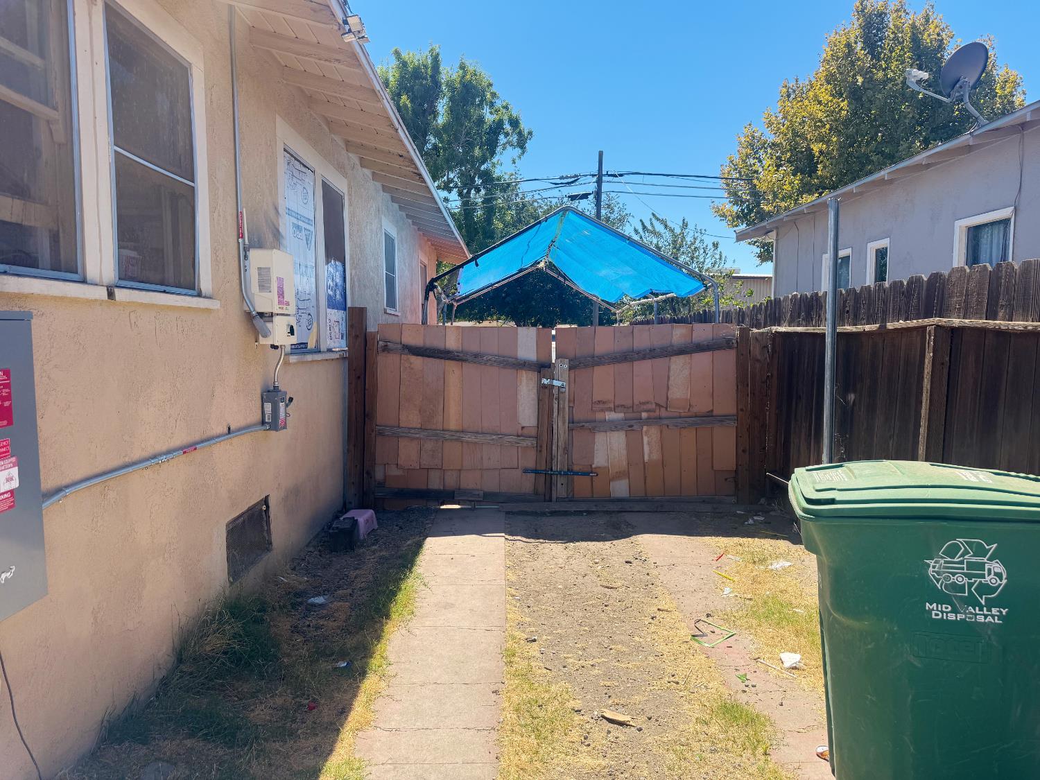 820 J St, Los Banos, CA 93635