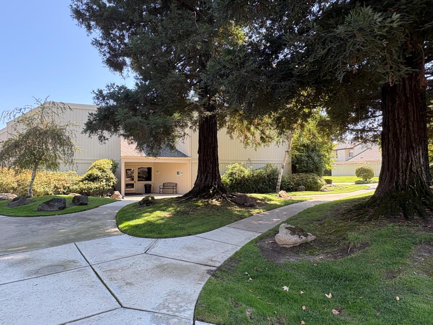 1108 Cedar Creek Dr #4, Modesto, CA 95355