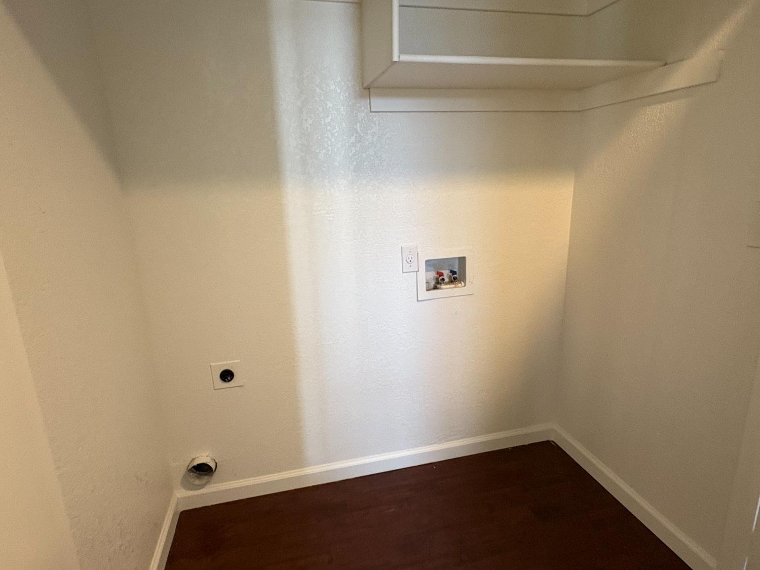 1108 Cedar Creek Dr #4, Modesto, CA 95355