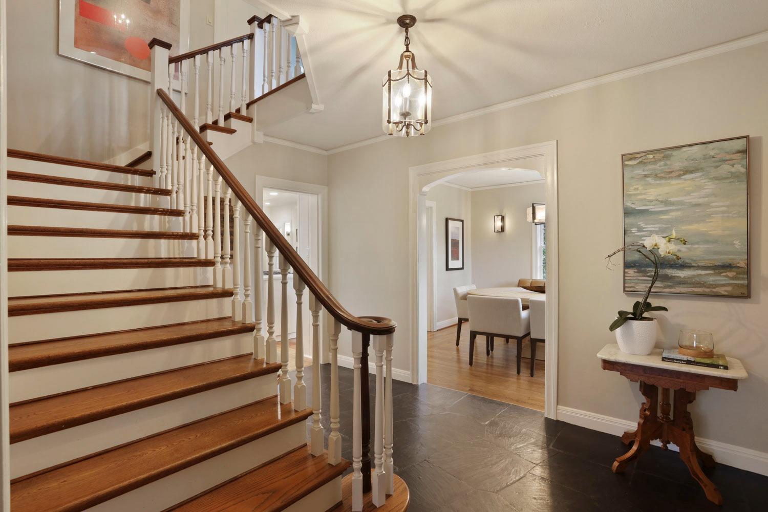 930 Sycamore Ave, Modesto, CA 95350