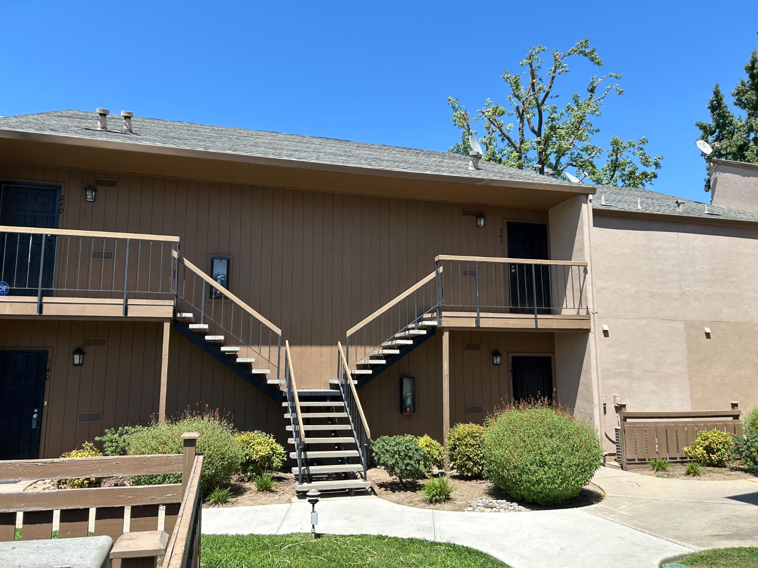 2900 Andre Ln #241, Turlock, CA 95382