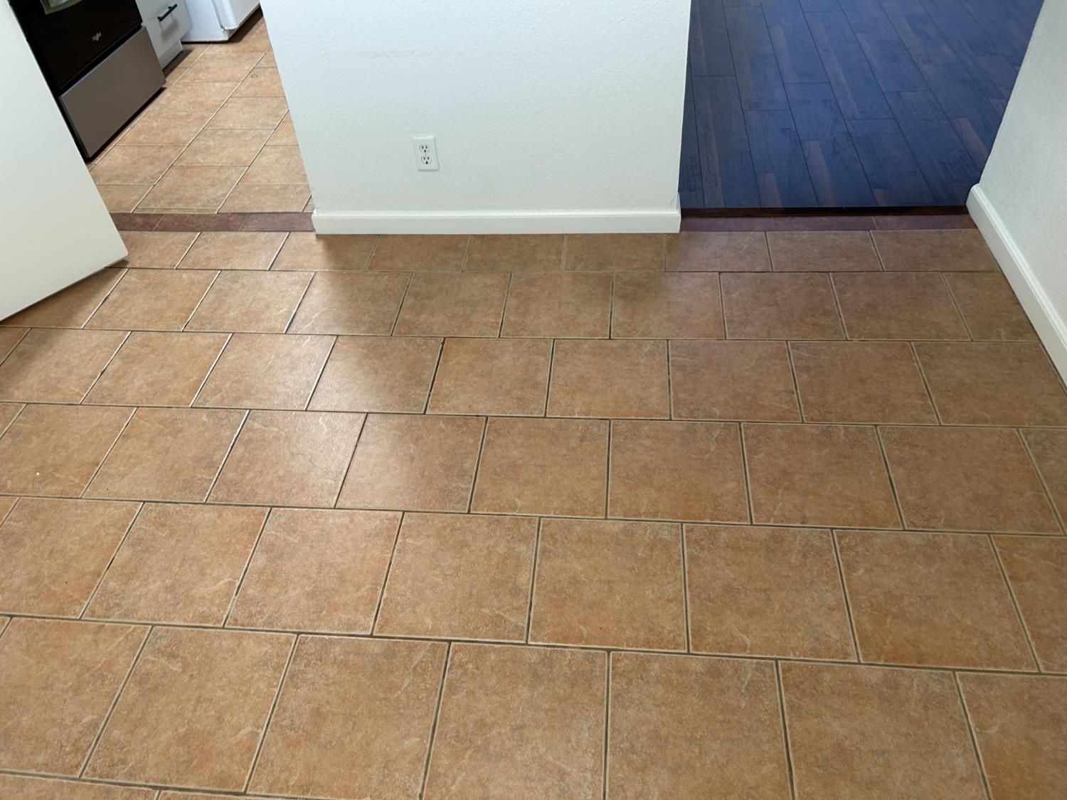 2900 Andre Ln #241, Turlock, CA 95382