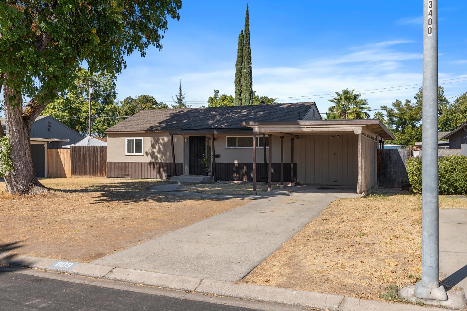 809 Carrigan Ave, Modesto, CA 95350