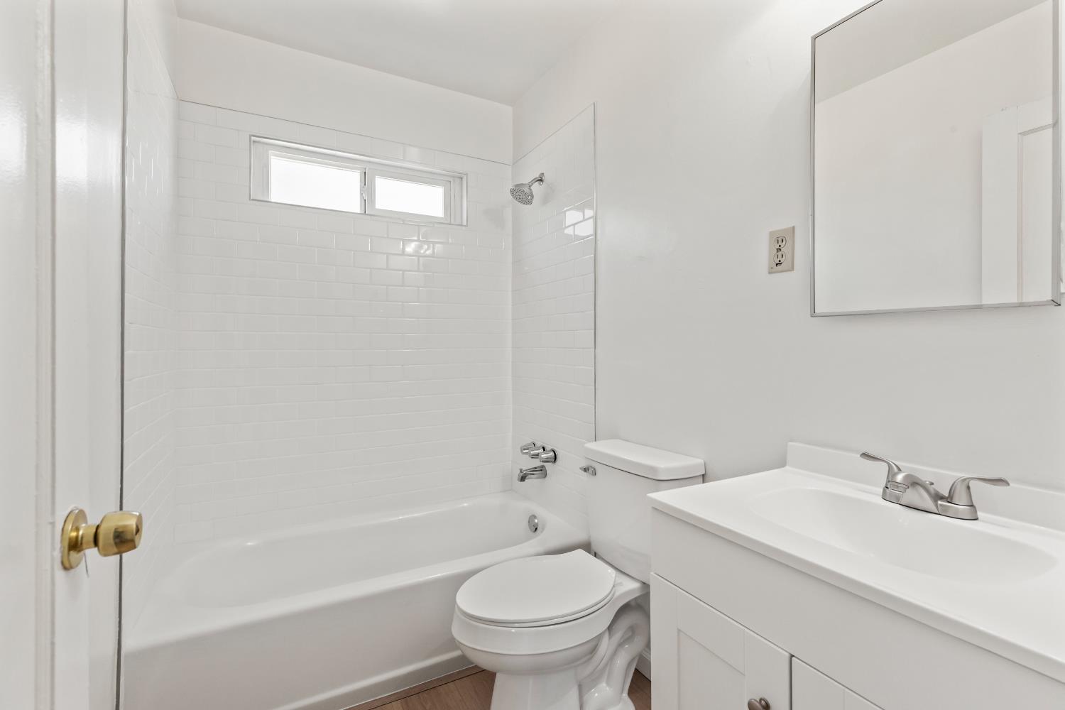 809 Carrigan Ave, Modesto, CA 95350