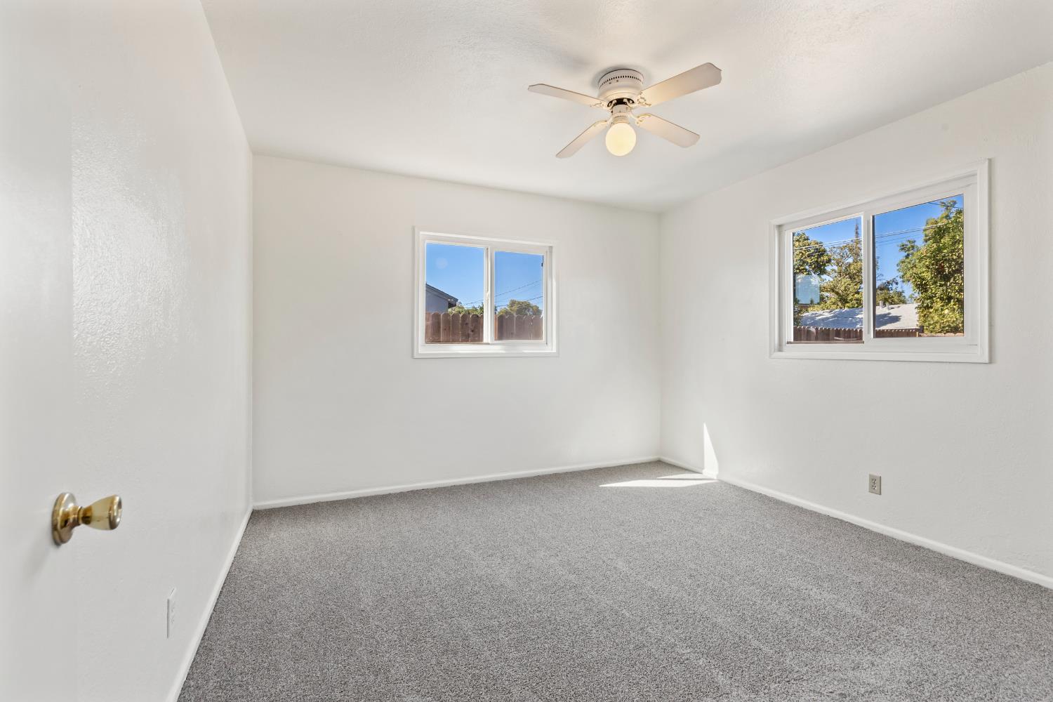 809 Carrigan Ave, Modesto, CA 95350