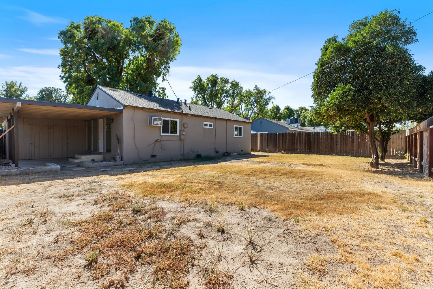 809 Carrigan Ave, Modesto, CA 95350