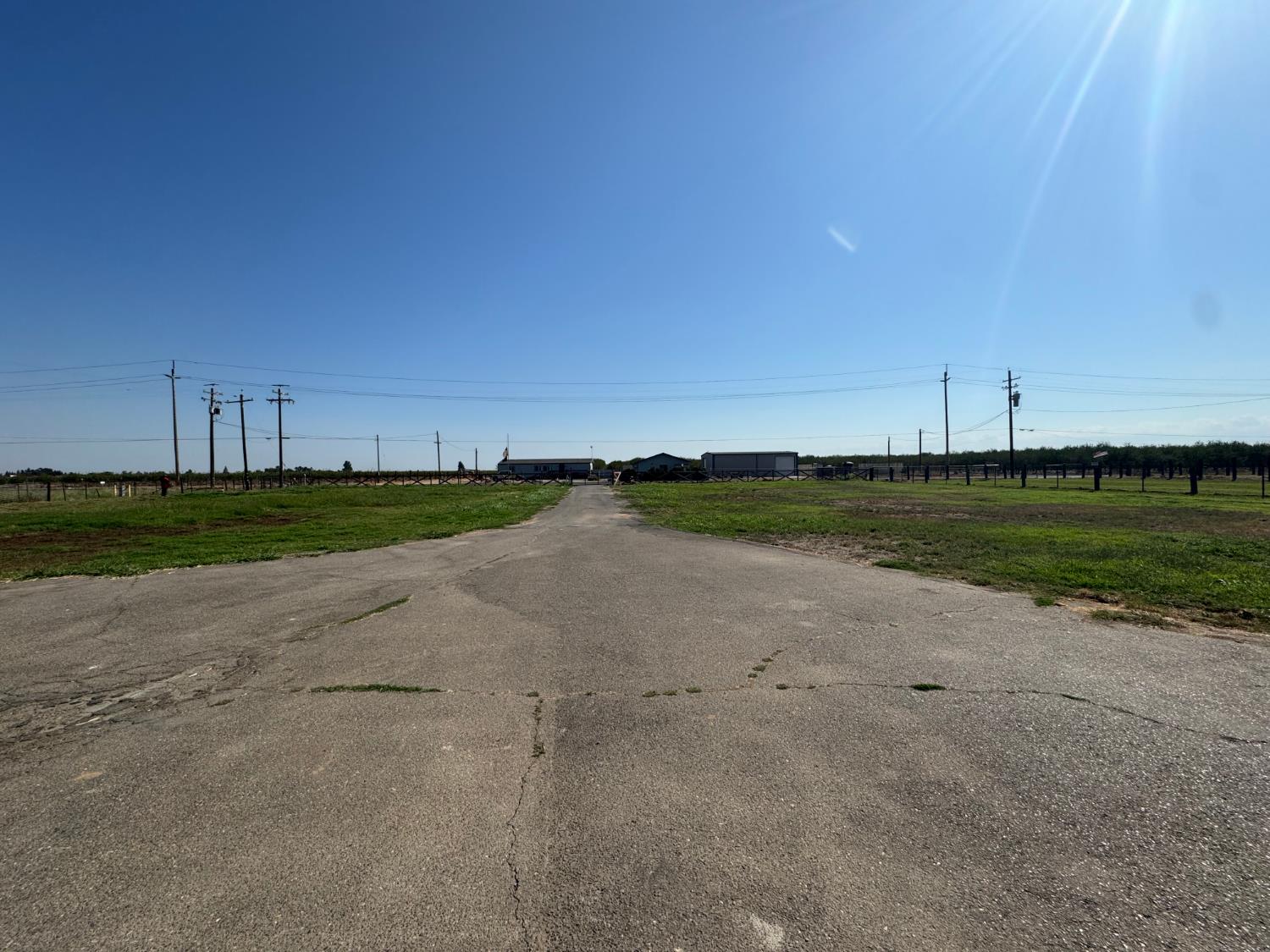 5931 Claribel Rd, Oakdale, CA 95361