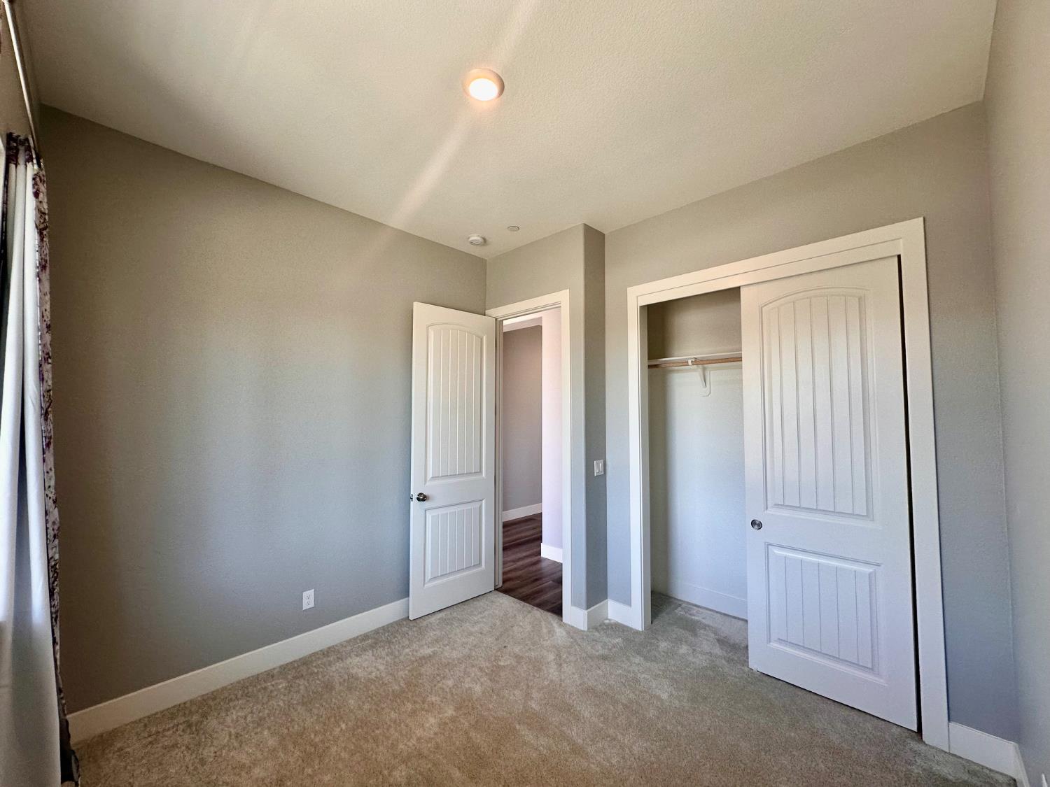 1039 Longview Dr, Oakdale, CA 95361