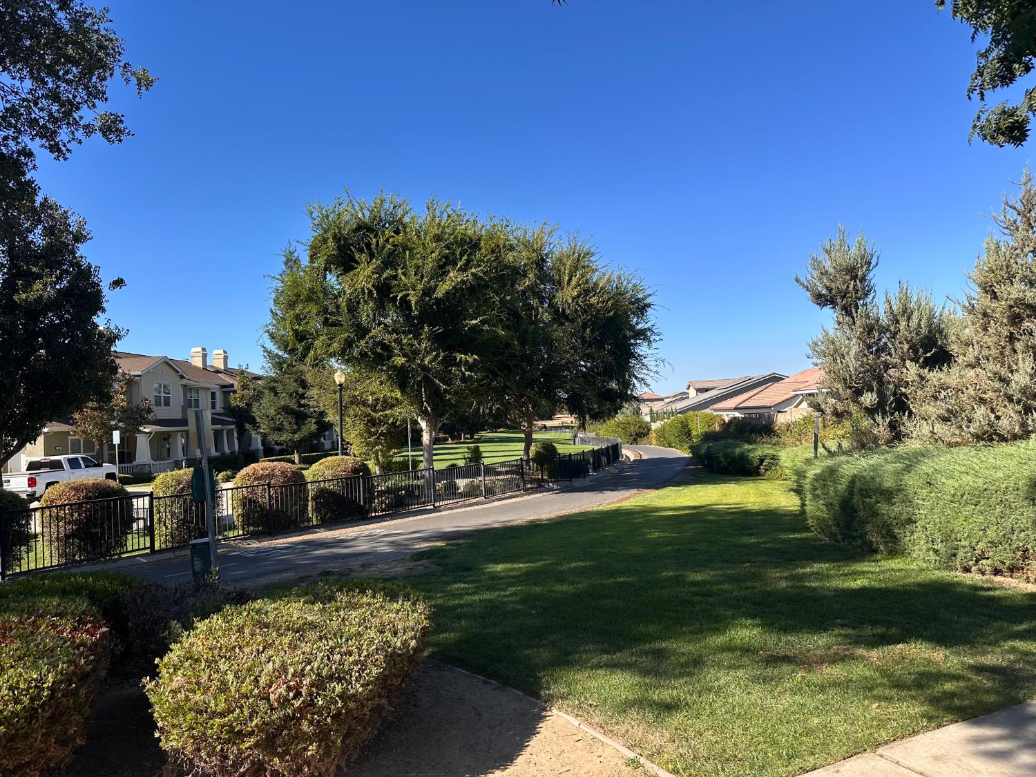 1039 Longview Dr, Oakdale, CA 95361