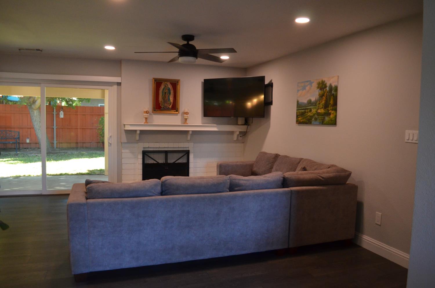 3336 Mesquite Way, Modesto, CA 95355