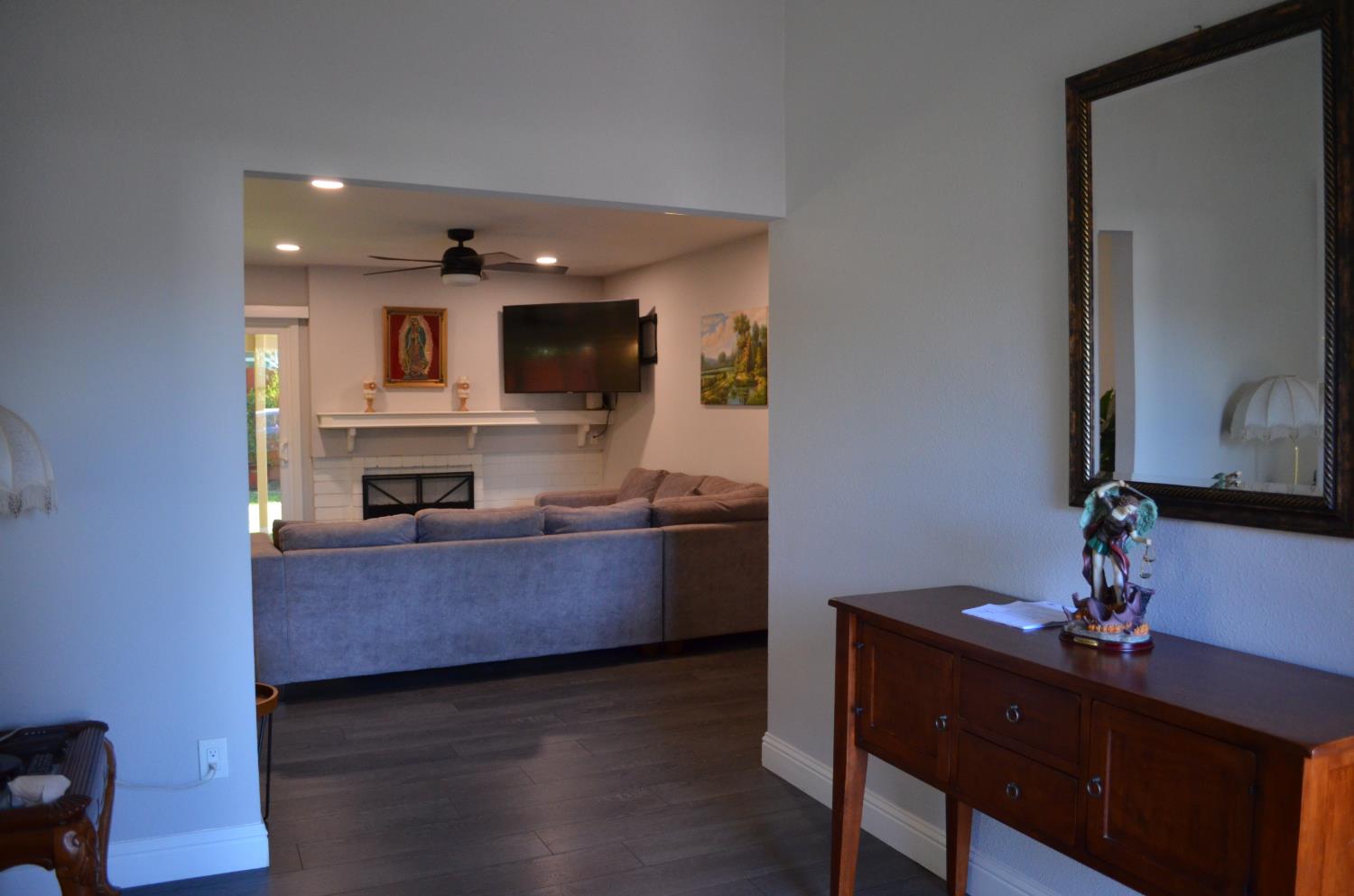 3336 Mesquite Way, Modesto, CA 95355