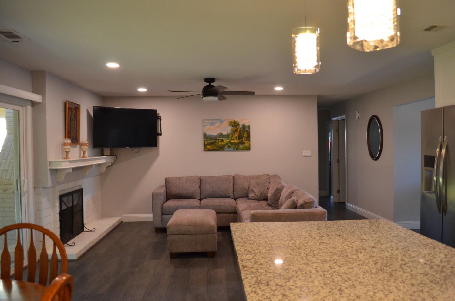 3336 Mesquite Way, Modesto, CA 95355